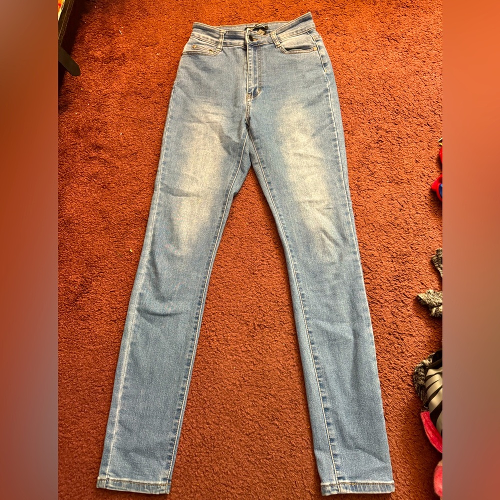 NWOT🩵 Fashion Nova Women’s Super High Waisted Skinny Jeans Size 7